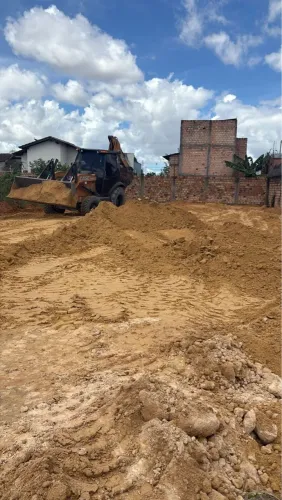 Vende-se barro amarelo para reboco e aterro 