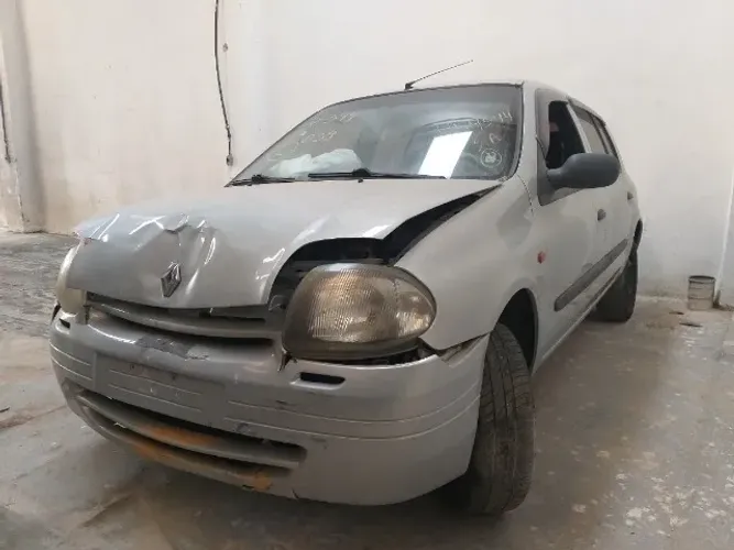 Sucata Venda De Peças Renault Clio Hatch 2003 1.0
