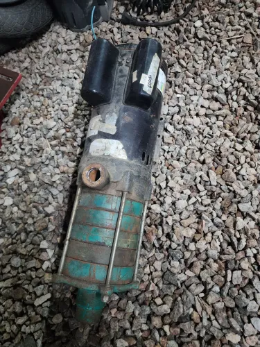 OTIMO PREÇO! 2 Bombas D'água 4 Estagios FUNCIONANDO -