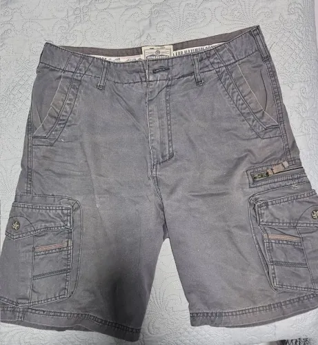 Bermuda Masculina, Taco