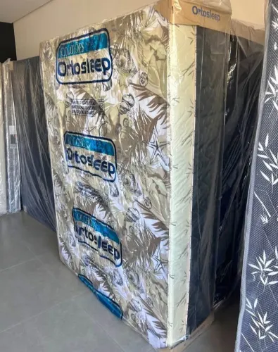 Box casal acoplada com espuma selada D28