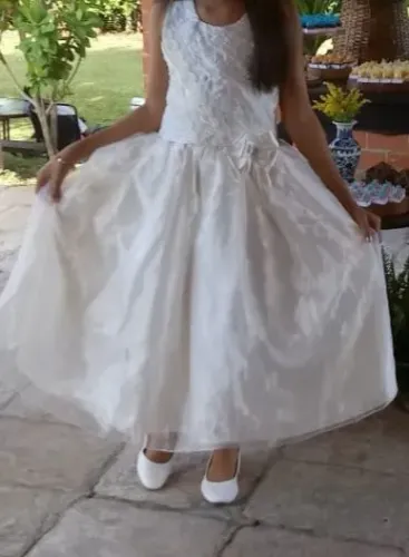 Vestido de festa infantil baixou de 180 p 100.00