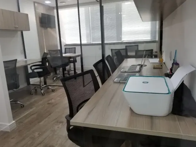 Sala comercial mobiliada