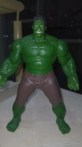 Action Figure Hulk Hasbro eletrônico 