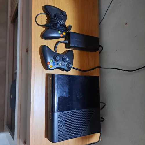 Vendo Xbox 360