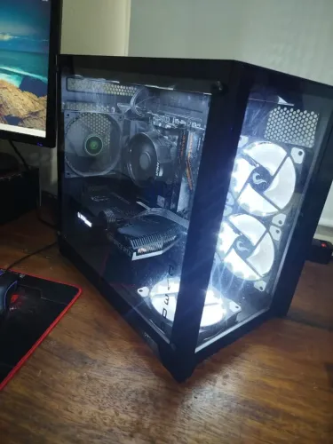 PC Gamer Ryzen 7 + RTX 3070