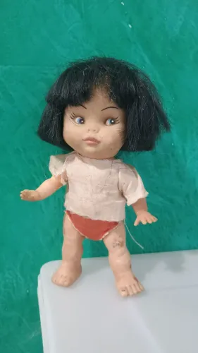 Boneco de vinil antigo