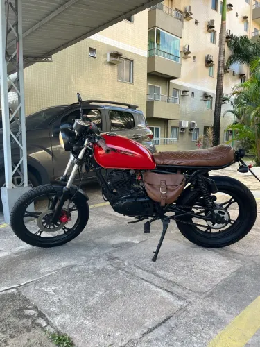 Intruder 125 customizada