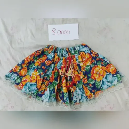 Saia Festa Junina colorida 8 anos