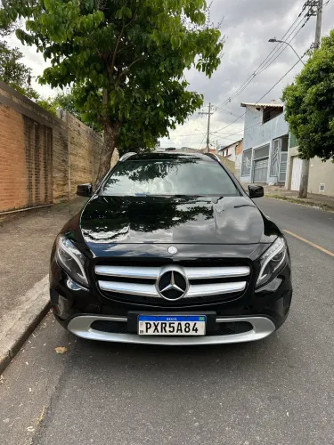 Mercedes-Benz GLA 200 Adv. 1.6/1.6 TB 16V Flex Aut. 2016