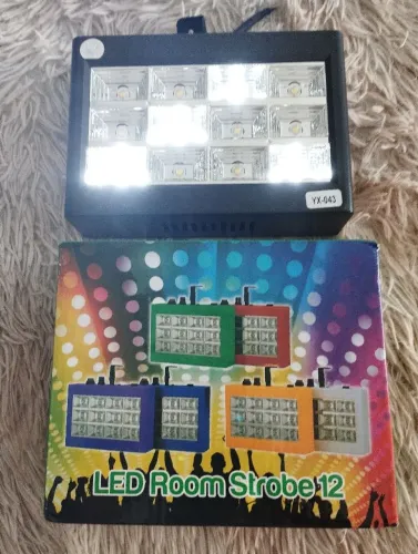 Iluminador Strobo Rítmico 12 Leds Branco 15w Digital para Festa<br>