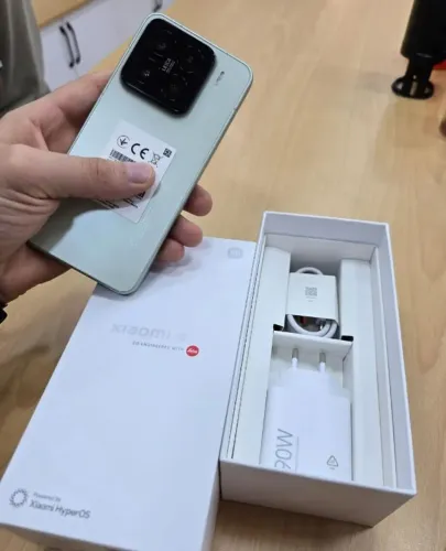 XIAOMI Mi 15 512/12 RAM câmera leica NOVO LACRADO Garantia Entregamos Gratis