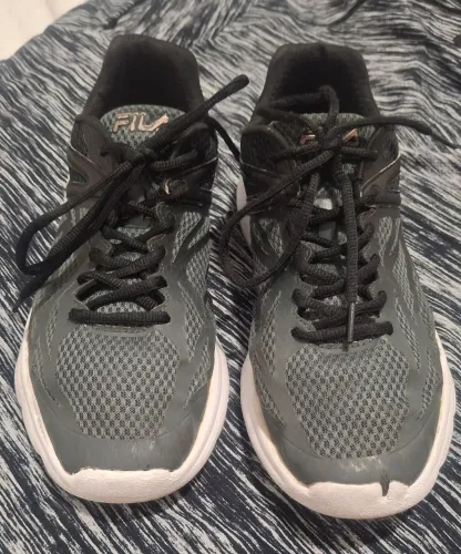 Tênis masculino Fila 42 (Taquara)