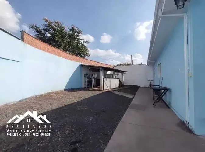 Imóvel com 2 Casas à Venda no Jardim Parque Novo Mundo em Limeira-SP