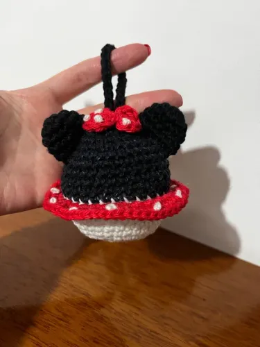 Chaveiro Minnie Porta Maternidade em Crochê Amigurumi
