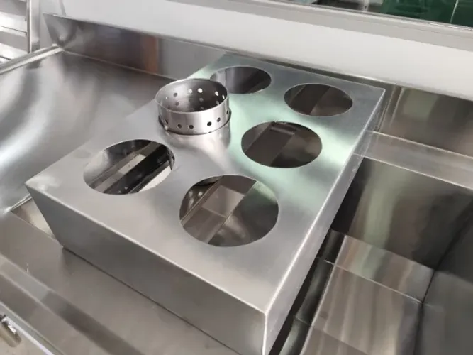 Porta-Talheres Profissional em Aço Inox - Higiene e Funcionalidade