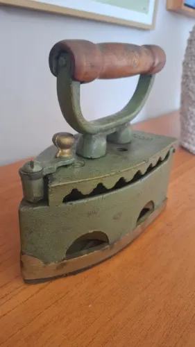Ferro de Passar Roupa para Decoração retro industrial vintage - Marca Graciosa