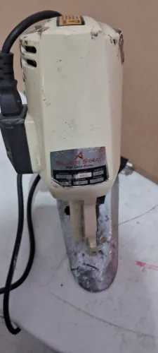 MAQUINA CORTE TECIDOS