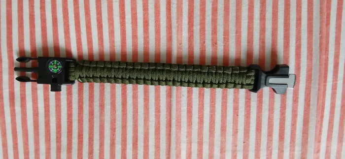 Pulseira de Sobrevivência Militar com Bússola