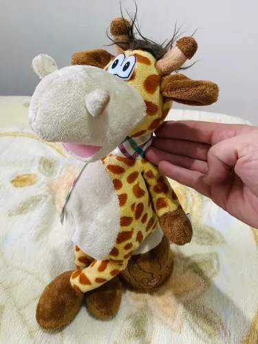 Girafa de Pelúcia musical 