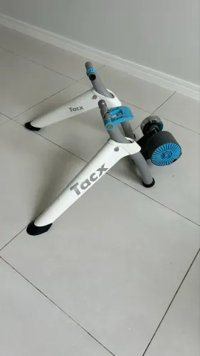 Rolo de treino Tacx flow smart