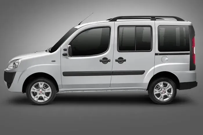 Sucata Fiat Doblo Essence 1.8 7 lugares disponível para retirada de peças 
