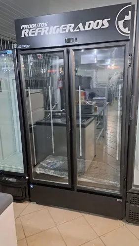 A. Visa cooler 2 portas black 