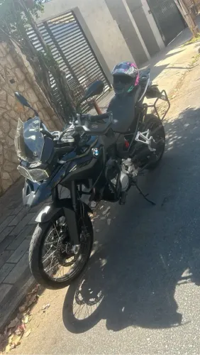 Vende-se ou troca BMW moto F850