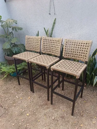Banquetas em alumínio com assento e encosto em corda náutica R$ 550 a unidade