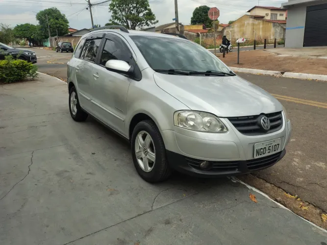 Vendo 08 /08 bem conservado