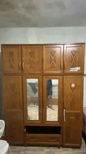 Vendo Guarda roupa seminovo