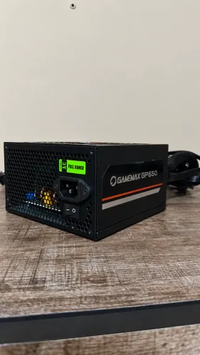 Fonte Gamemax GP650 - 650W 80 Plus Bronze