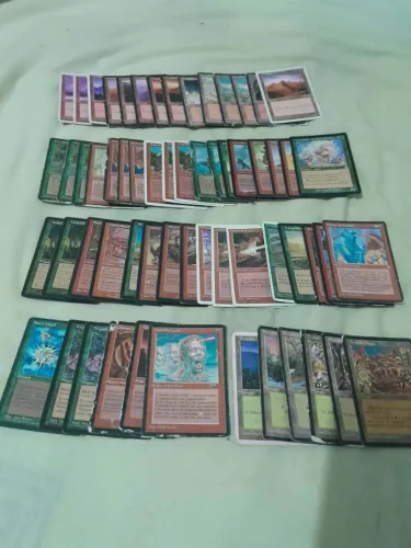 Deck de Magic The Gathering (Vermelho e Verde)