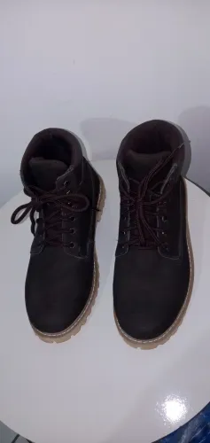 Bota Timberland ( modelo: 6- Inch waterproff) Tam.38./ Usada. ( made in Bangladesh).