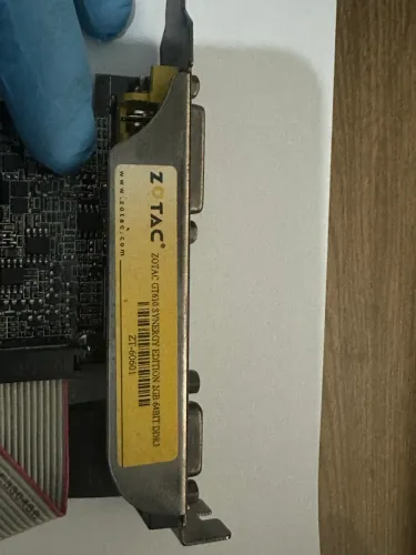 Placa de vídeo GT610 2GB DDR3- Zotac