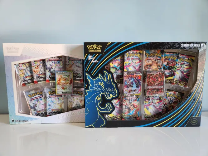 Box Pokémon - Charizard e Eevee