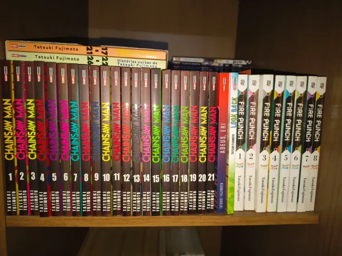 Coleção Tatsulo Fujimoto, mangás como Chainsaw Man, Fire Punch, Sayonara Eri e outros