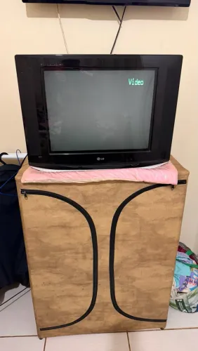 TV de Tubo LG Ultra Slim Tela Plana - Perfeita para Games