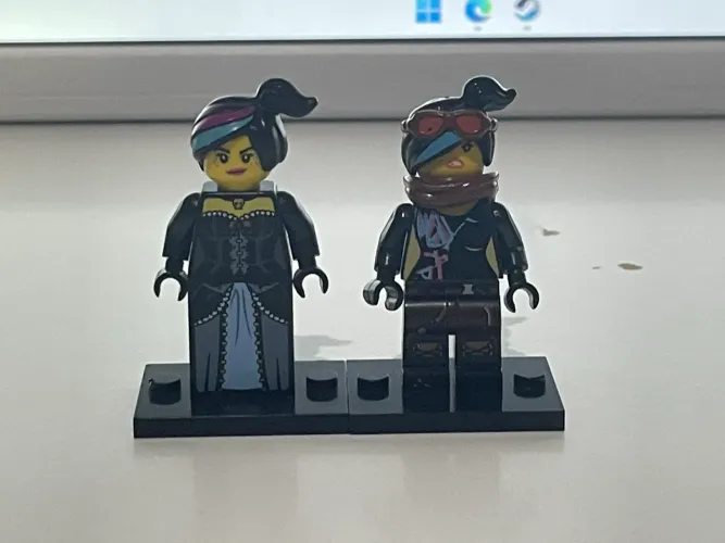 Miniaturas Lego da personagem Mega Estilo