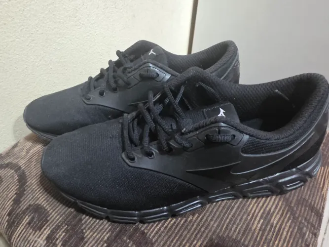 Tênis mizuno 38 usado