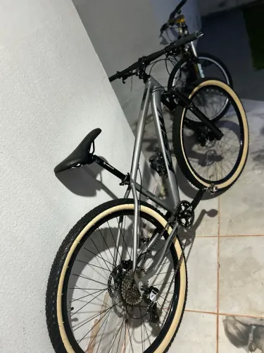 BiKE Aro 29 Ksw 9v Freio Hidráulico Trava E K7 11/40
