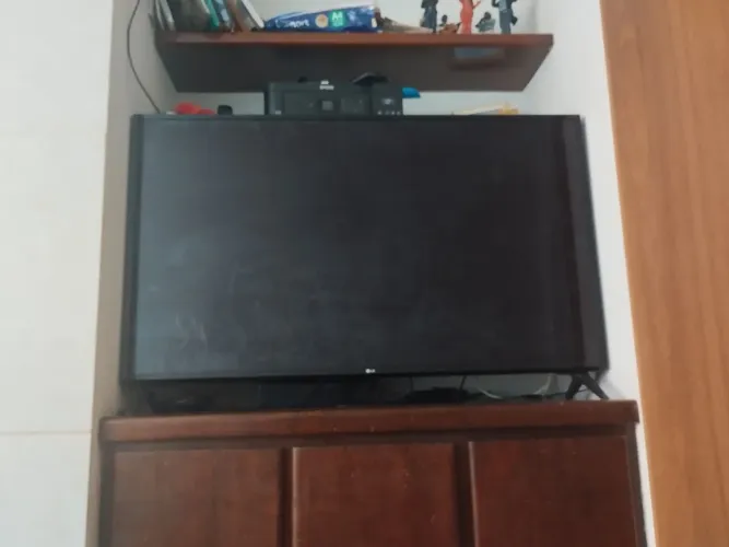 Smartv LG 49" com defeito