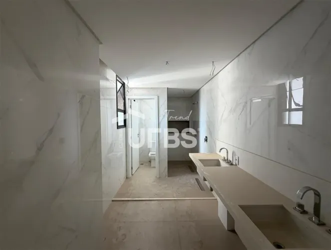 APARTAMENTO À VENDA NO LEGEND PRAÇA DO SOL | 273,96 M² | 4 SUÍTES | 4 VAGAS
