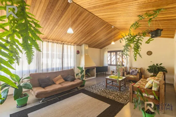 Chácara com 2 casas 2500m2 de Tereno à venda - Jardim das Acácias, Quatro Barras-PR