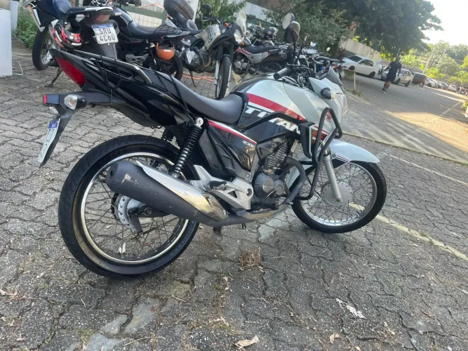 Titan 160