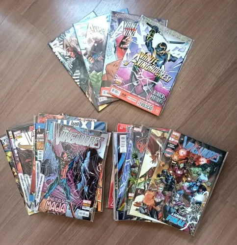 Lote de Revistas Avante Vingadores Home de Ferro Wolverine X-Men Editora Panini