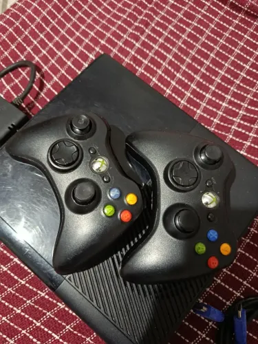 XBOX 360 SUPER SLIM TODO ORIGINAL 