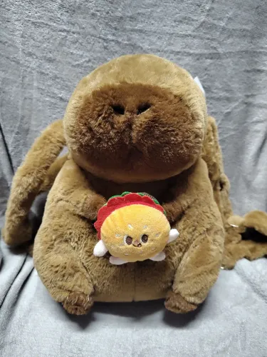 Mochila Capivara Pelucia Grande