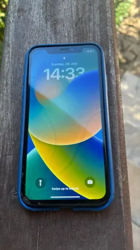 iPhone XR 64 GB usado 