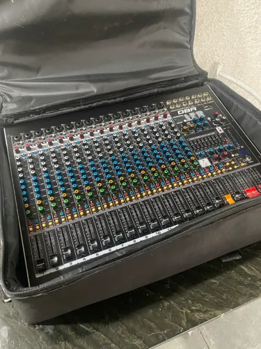 MESA DE SOM DBR DM16